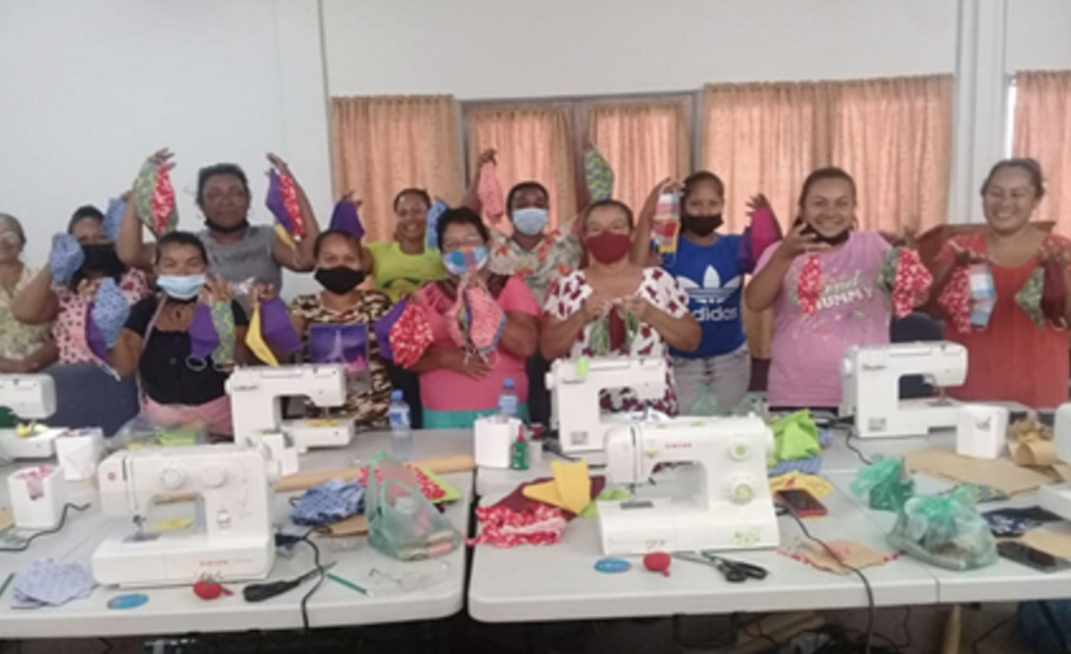 Indigenous Women of the Wayambo Region ( Konomerume (Donderskamp), Corneliskondre and Kalebaskreek) and Nickerie (Tapoeripa and Post Utrecht) completed their training in production of Face Mask on 07 March 2022 (Photo by DDOI, 7/03/2022 )